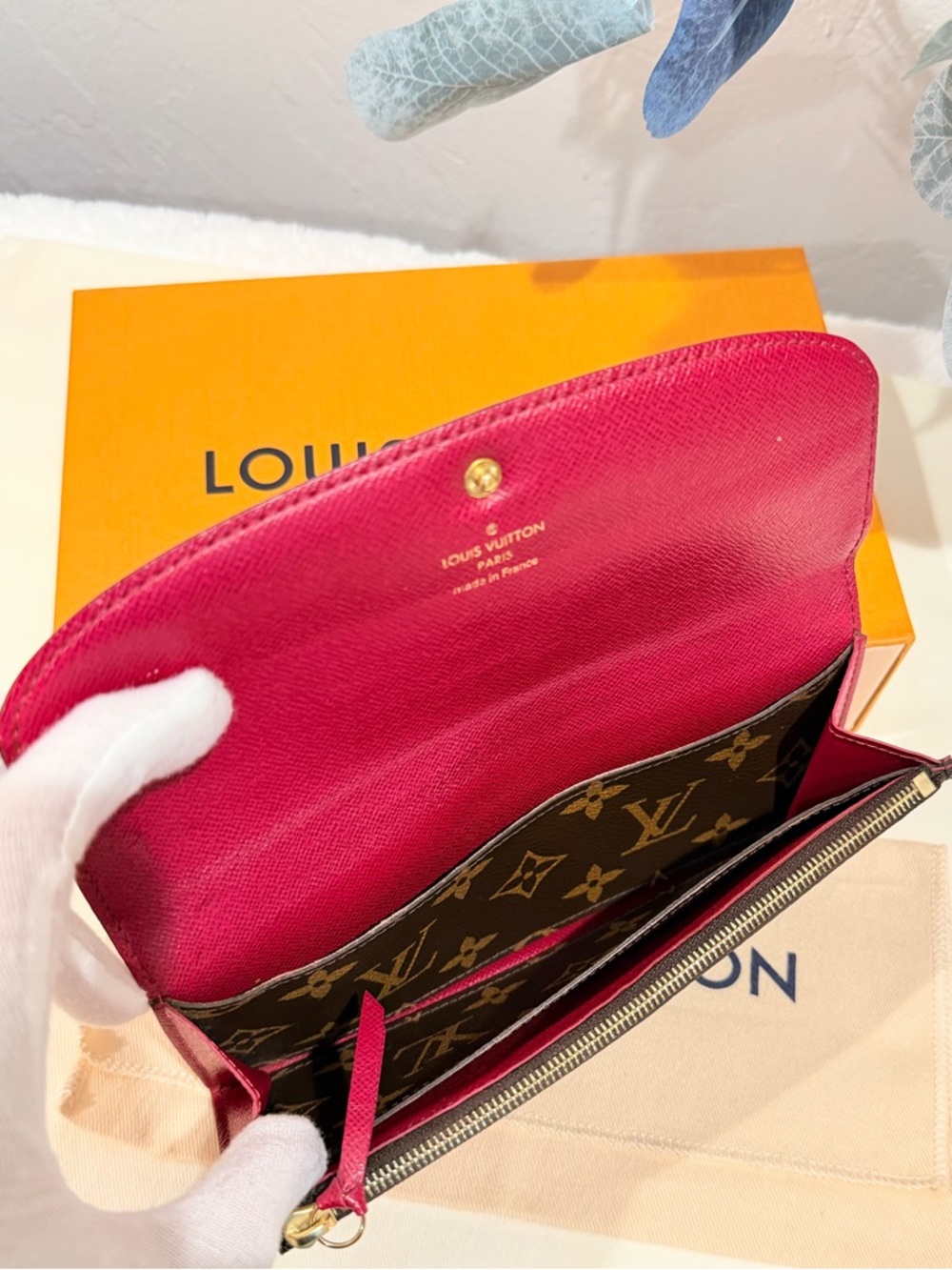 Louis Vuitton Monogram Fuschia Emilie Bifold Wallet - Picture 7 of 16